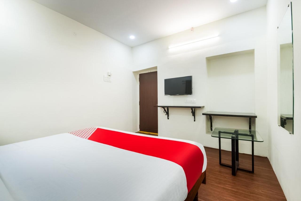 Oyo 76129 Rk Inn Guntūr Zewnętrze zdjęcie