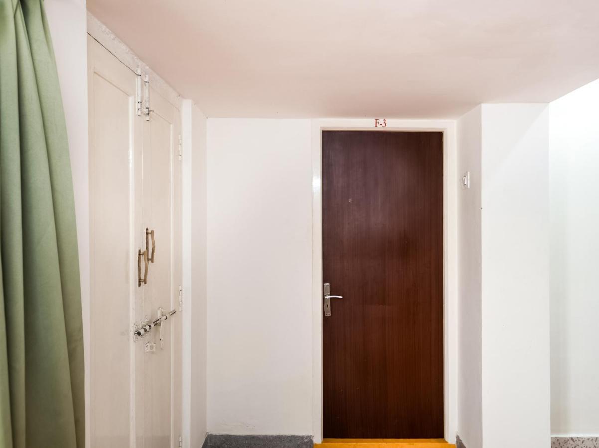 Oyo 76129 Rk Inn Guntūr Zewnętrze zdjęcie